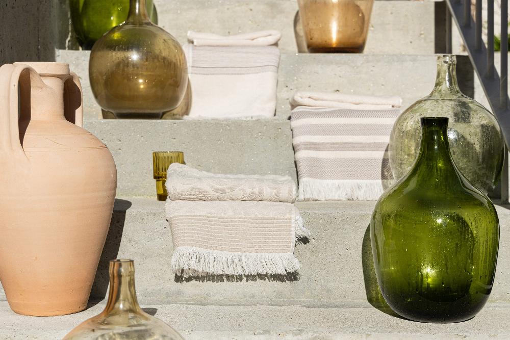 Photo featuring SOWL bath towel Morning Dunes and Harmony Sunlit Sand, made from premium 100% cotton