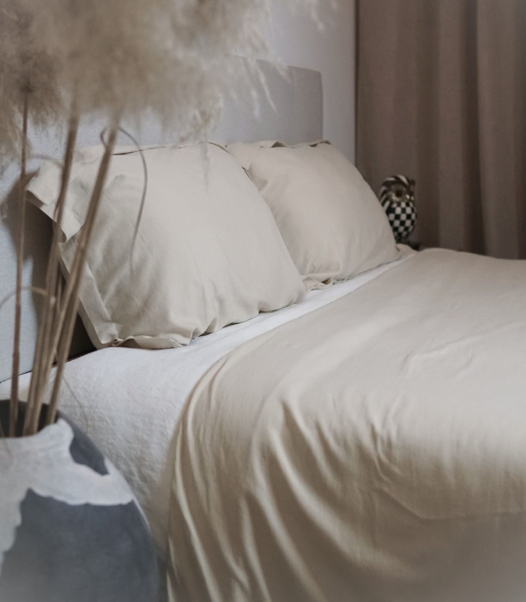 Bed Linen. Pillow Case. Lisbon. Beige