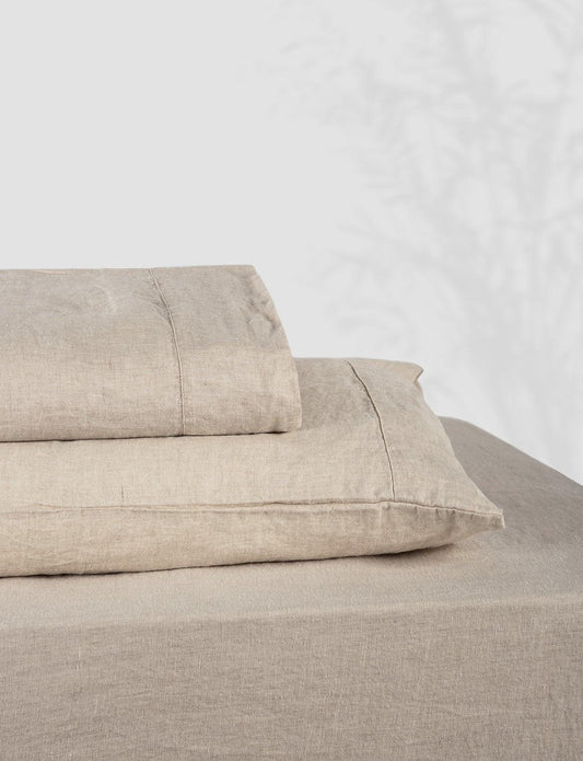 Experience luxury and sophistication with SOWL Home's Milan Washed Linen Bed Set. Crafted from premium organic cotton linen, this elegant set offers timeless style and exceptional comfort for your bedroom retreat