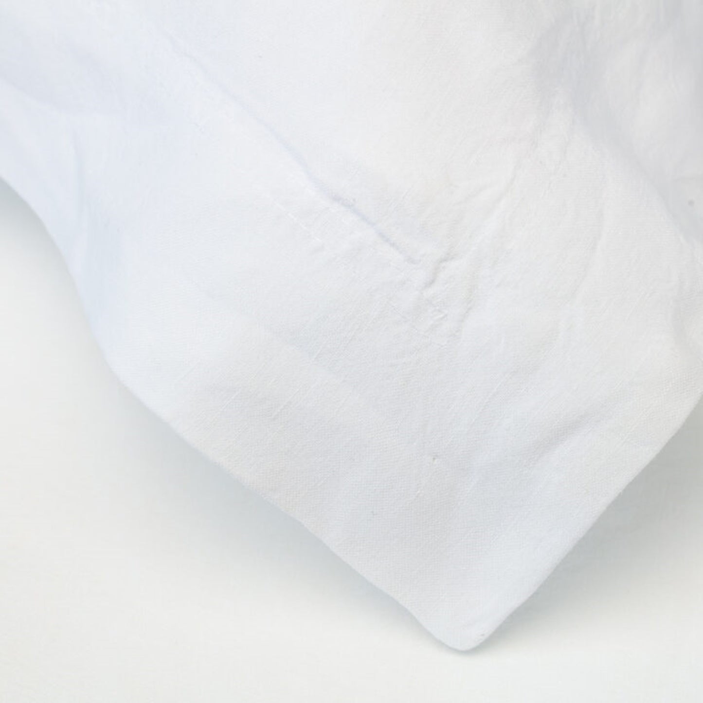 Linge de lit. Taie d'oreiller. Milan. Blanc